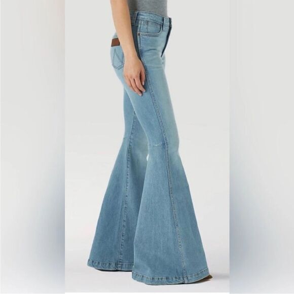 Nwt Wrangler Blue Flare Wide Leg Jeans (tall) - Picture 1 of 8